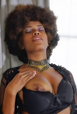 Lila C Full Breasts Hugged By Her Black-lace Bra