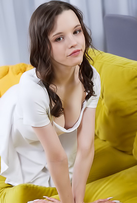 Dakota Doll Strips Down And Puts Her Toy To Work Making Her Moan