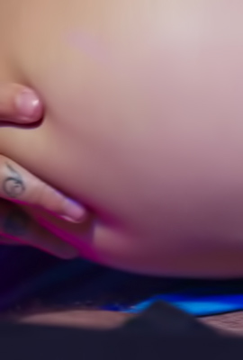 Emerald Loves Teases Her Way To Sexual Glory