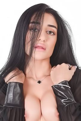Ara Mixs wet shaved flesh in high heels and leather