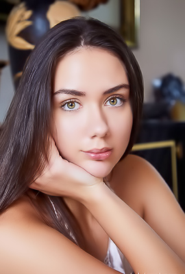 Sensual Vixi Rafi Teases And Drives Thirsty Desires